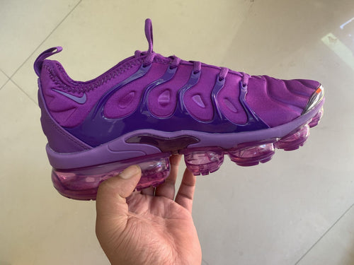 TN PLUS Sneakers