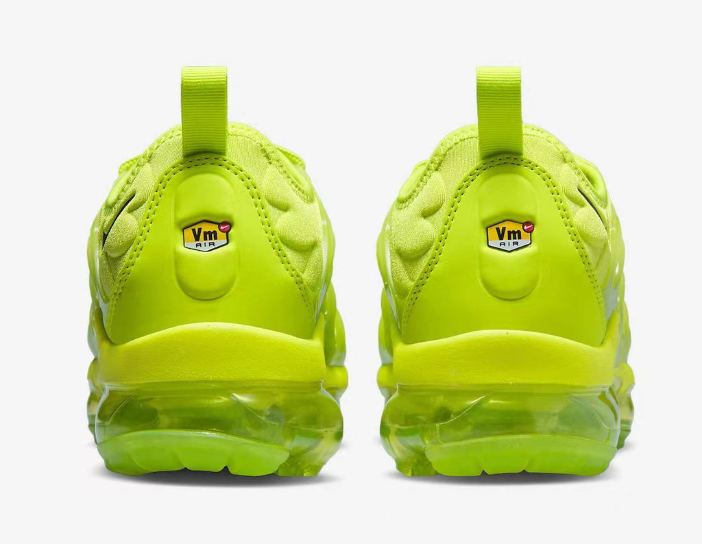 TN PLUS Sneakers