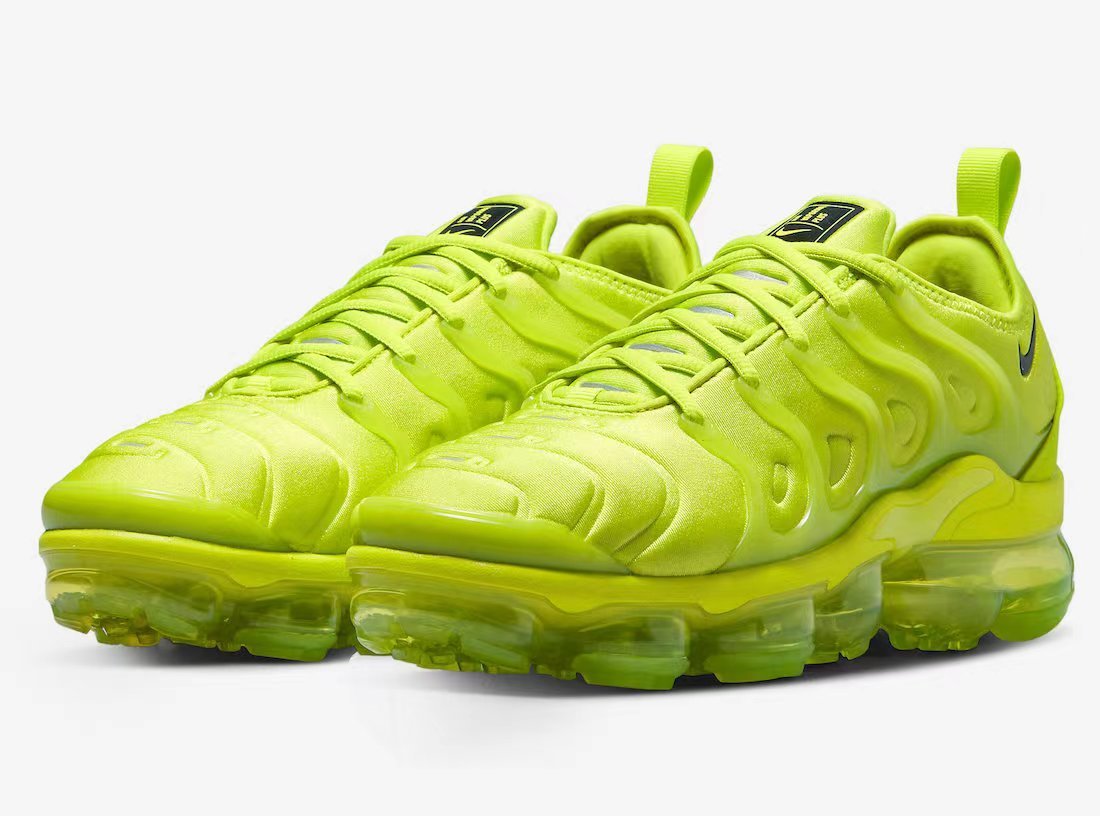 TN PLUS Sneakers
